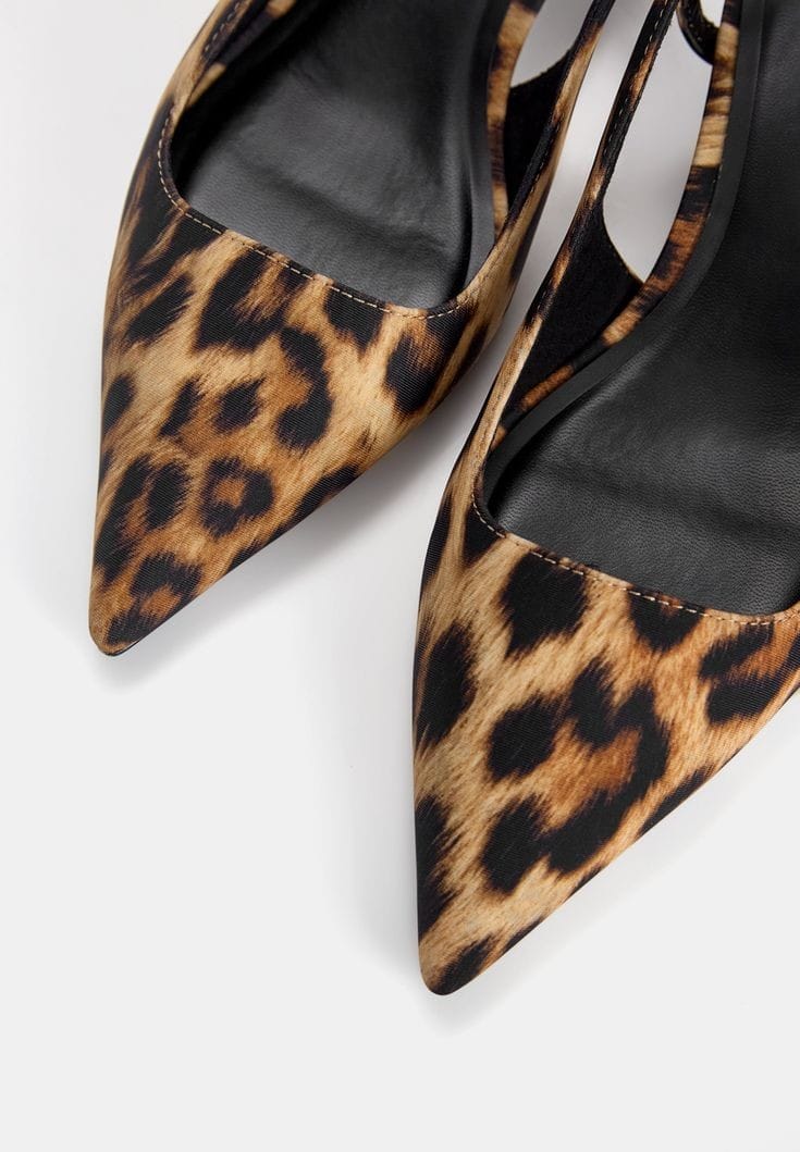 CALZADO PUMPS ANIMAL PRINT