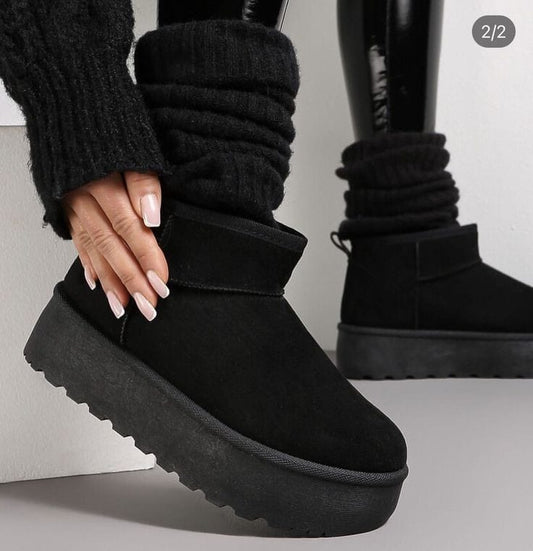 BOTIN INSPO UGG BLACK