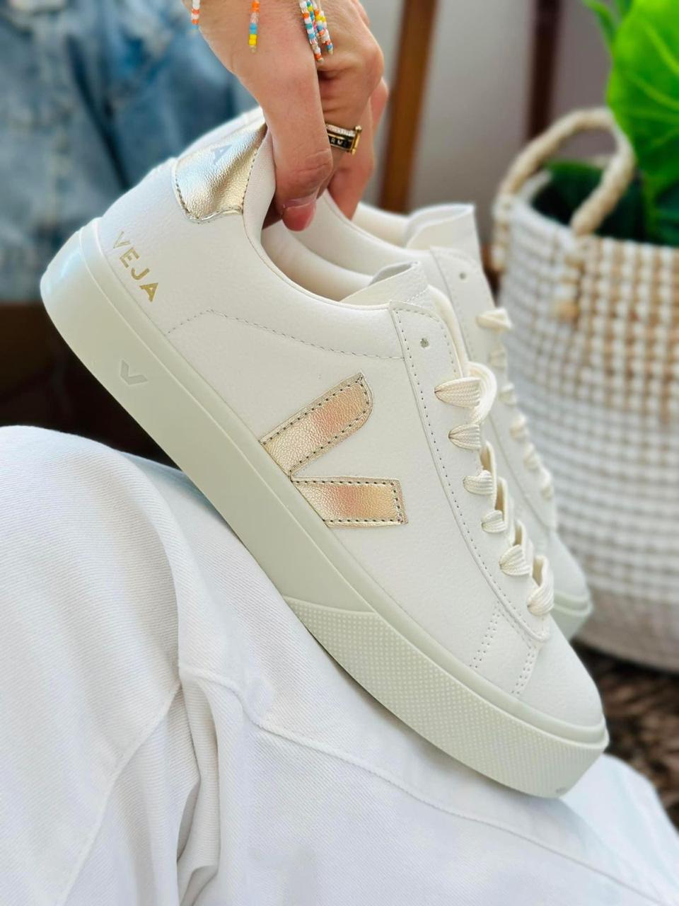 CL TENIS VEJA ORO LATE